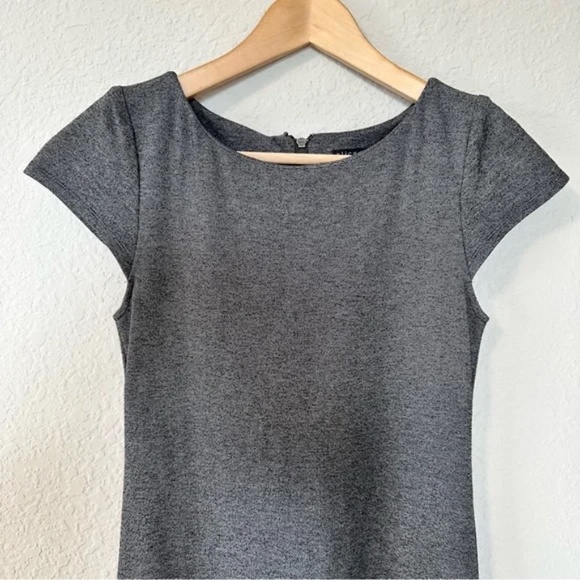 Alice + Olivia employed TIFFANY EASY FITSHORT SLEEVE dress - Picture 8 of 11